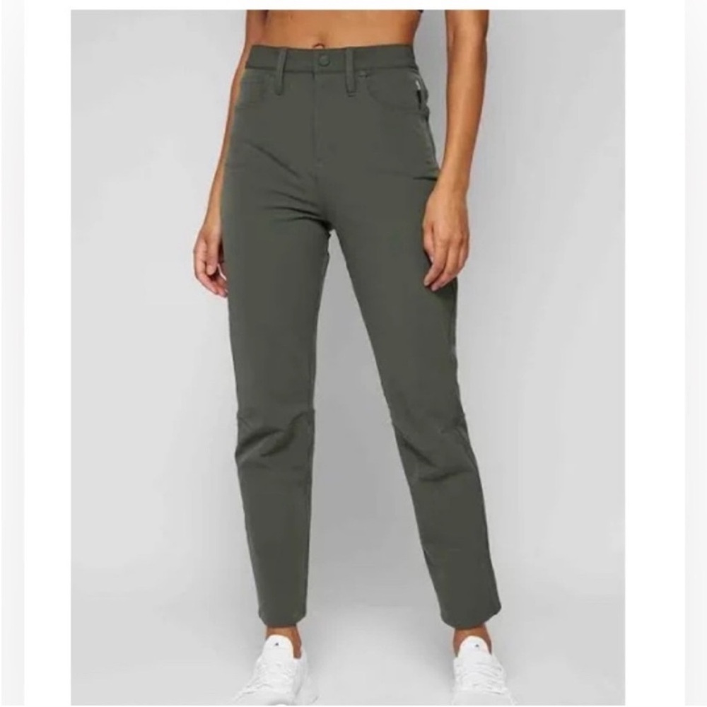 NWT Fourlaps Evolve Athletic Water Repellent Slim Fit Pants Thyme/Green, Size 4